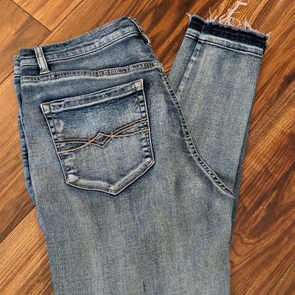 High Rise Jegging - Picture 2 of 3